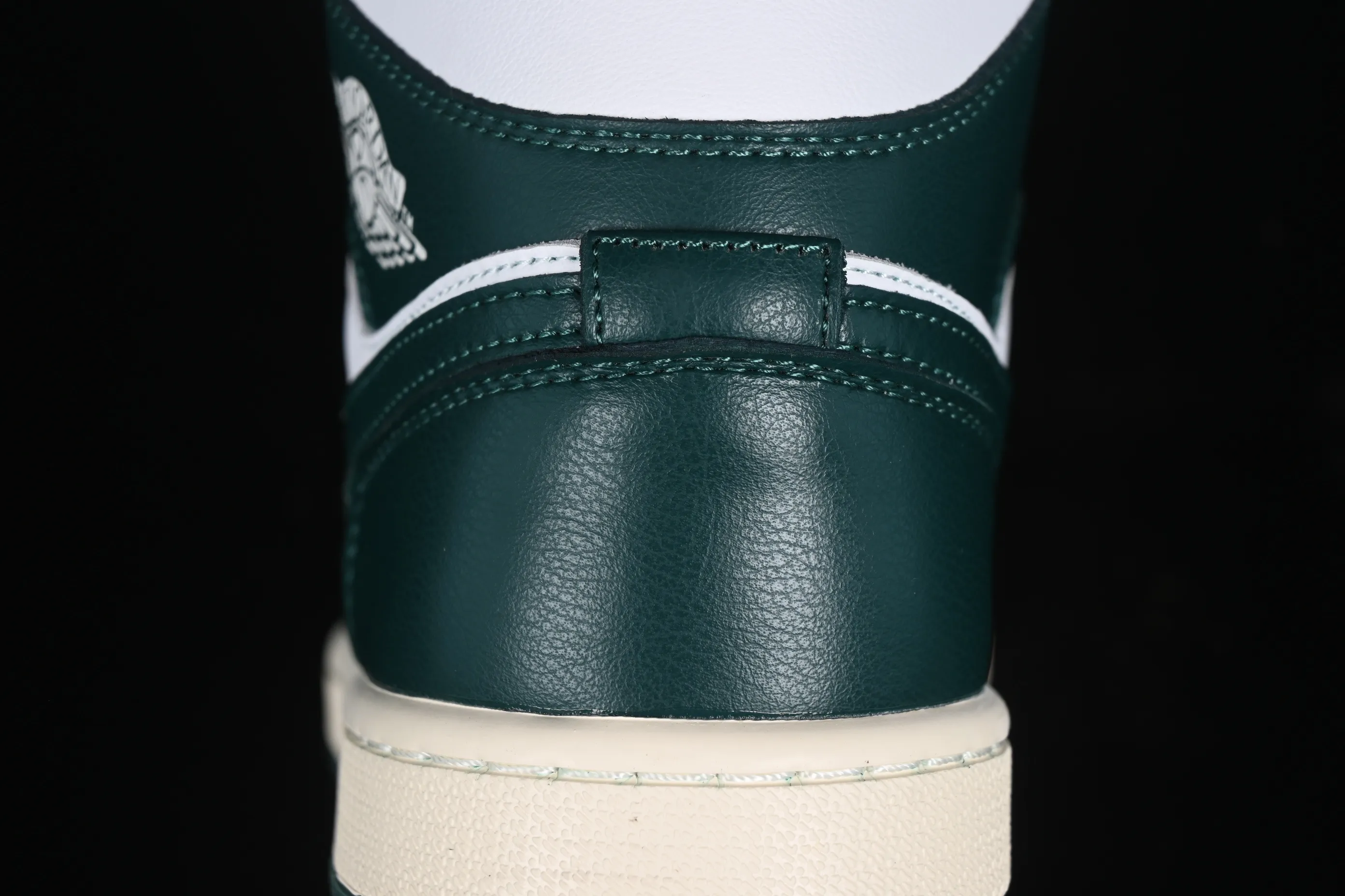 All categories Air Jordan Jordan series basketball shoes Air Jordan 1 Mid Air Jordan 1 Mid "Oxidized Green" AJ1 Joe 1 white and green color Zhongbang basketball shoes BQ6472-133